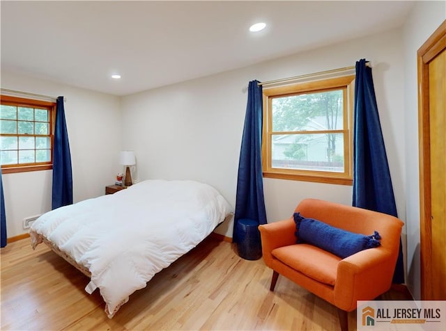 398 Waltham Ave, Metuchen, NJ 08840 - bedroom with light wood finished floors and recessed lighting