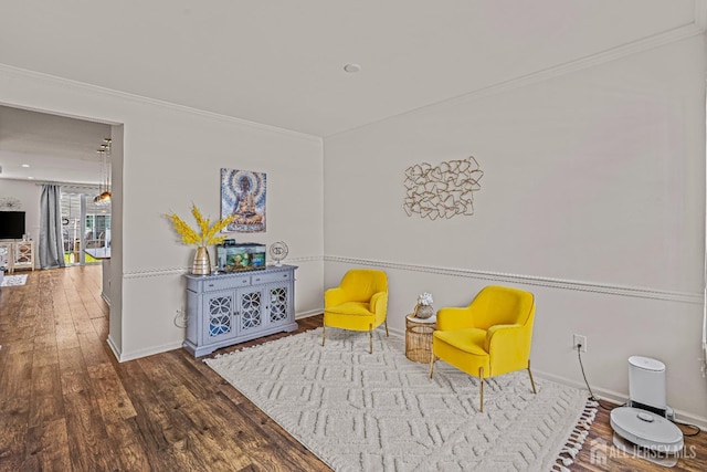 22 Larkspur Ln, Monroe, NJ 08831 - sitting room with crown molding and wood finished floors
