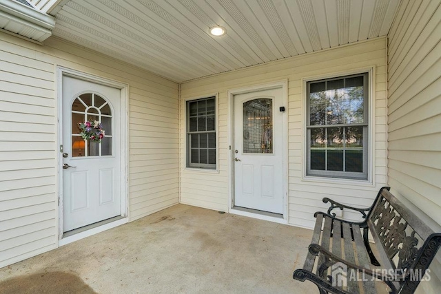 74 Ravine Dr, Matawan, NJ 07747 - property entrance featuring a patio