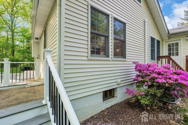 74 Ravine Dr, Matawan, NJ 07747 - view of side of home