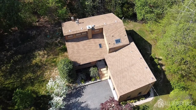 aerial view of property and surrounding area