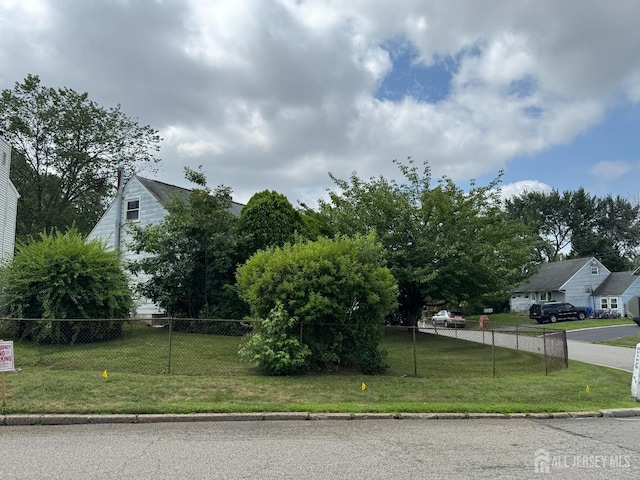 64 Bender Ave, Iselin, NJ 08830 - view of yard