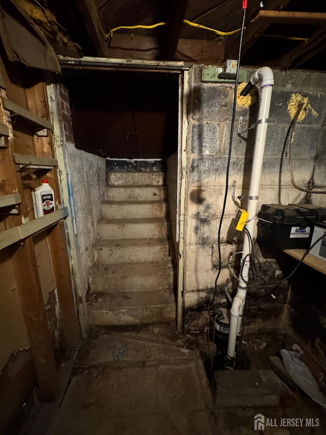 64 Bender Ave, Iselin, NJ 08830 - view of stairs
