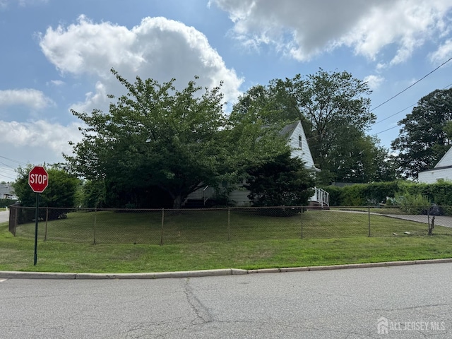 64 Bender Ave, Iselin, NJ 08830 - view of yard