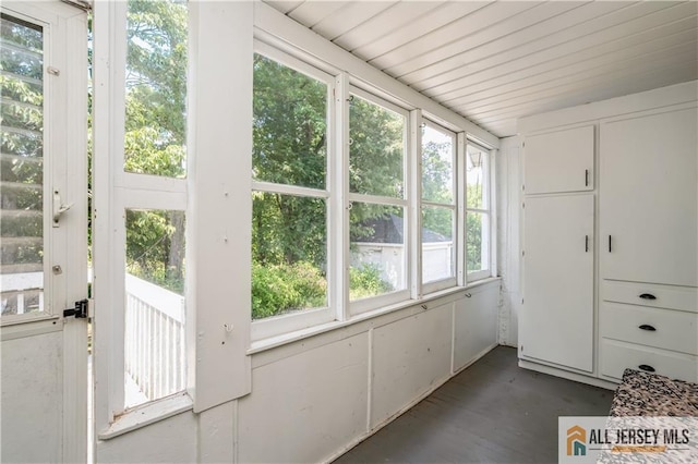 4 Woodrow St, Middlesex, NJ 08846 - view of unfurnished sunroom