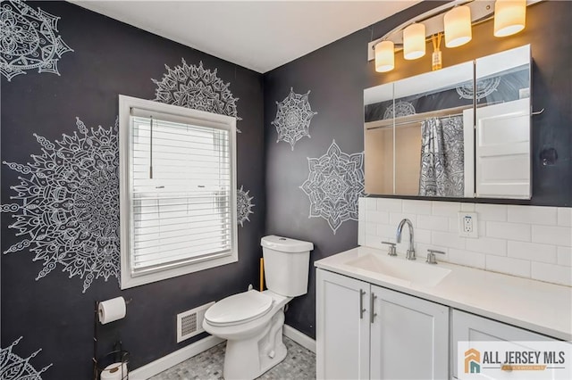 4 Woodrow St, Middlesex, NJ 08846 - full bath with vanity, backsplash, and a shower with shower curtain