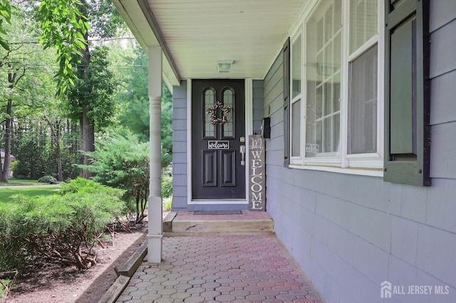 70 Surrey Ln, Woodbridge Proper, NJ 07067 - entrance to property