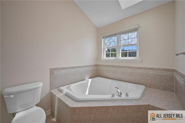 21 Capica Ct Unit 89, South Amboy, NJ 08879 - bathroom with a garden tub and lofted ceiling