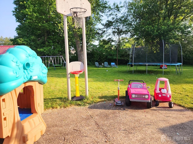 539 Locust Ave, Garwood, NJ 07027 - surrounding community with a trampoline, a lawn, and a playground