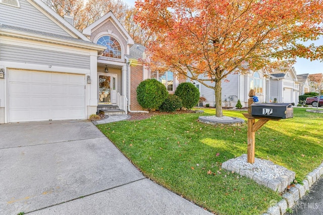 exterior space featuring a front yard