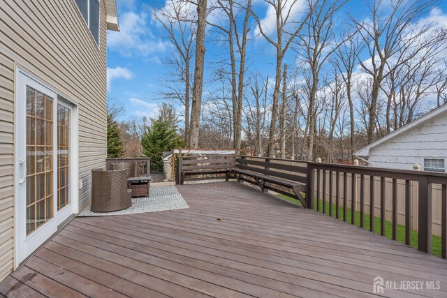 896 Kearney Dr, North Brunswick, NJ 08902 - view of wooden deck