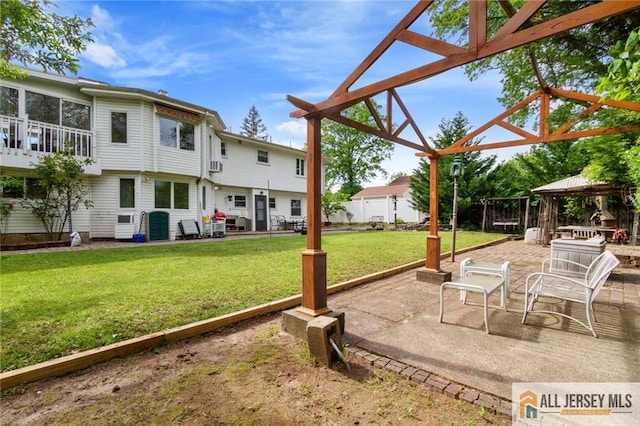 8 Harold Ave, Edison, NJ 08820 - view of yard with a gazebo and a patio area