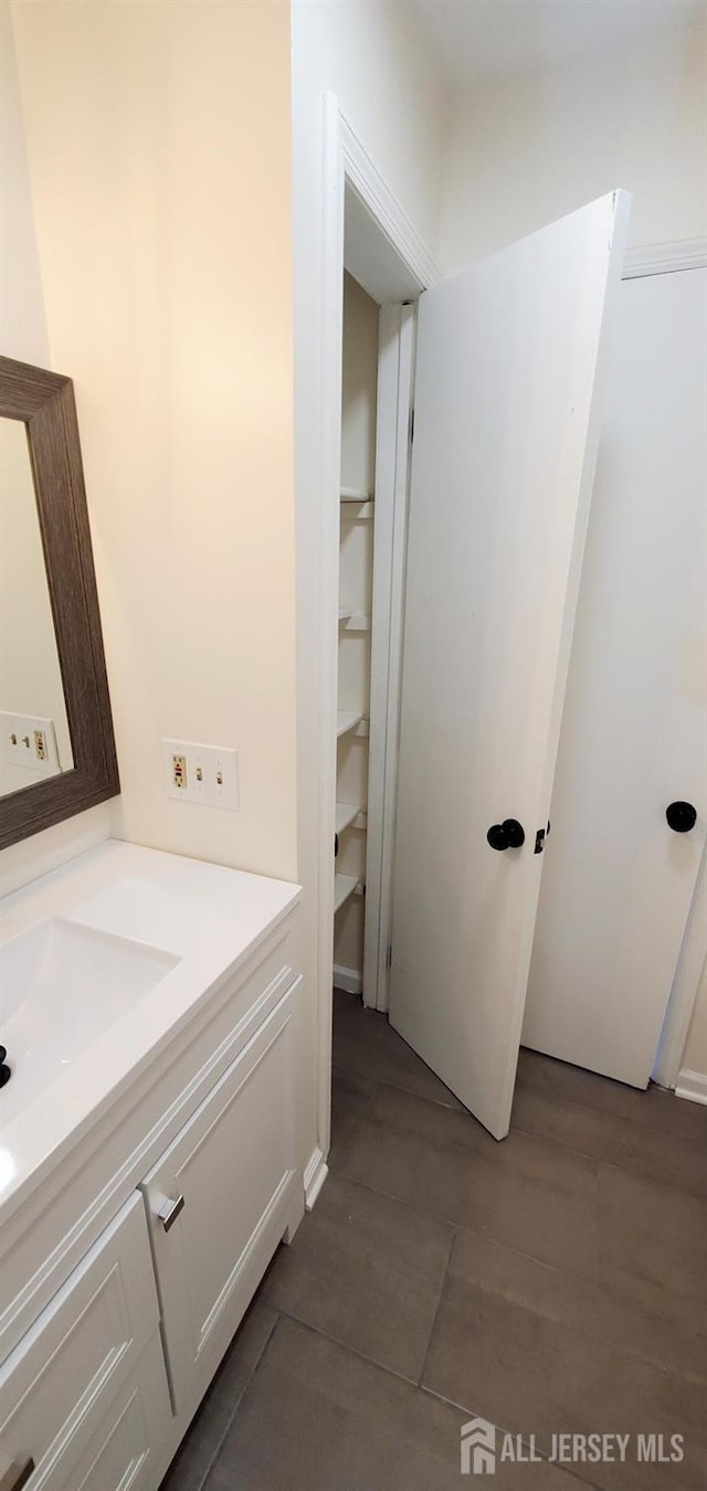 308 Codrington Pl, Bound Brook, NJ 08805 - bathroom featuring vanity