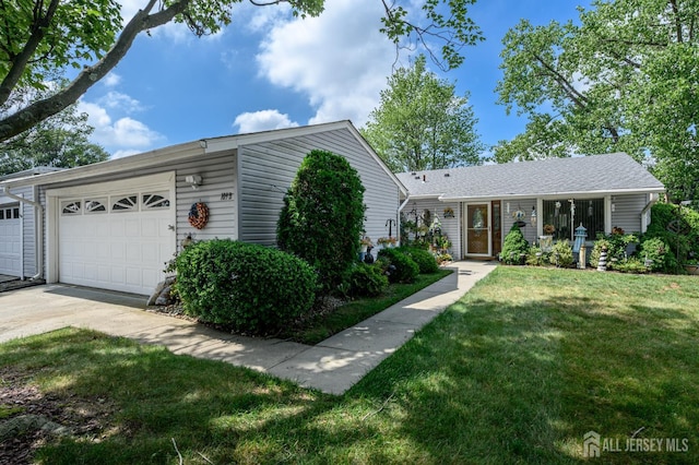 109-B Hemlock Plz, Monroe, NJ 08831 - ranch-style home with a front yard, driveway, and an attached garage