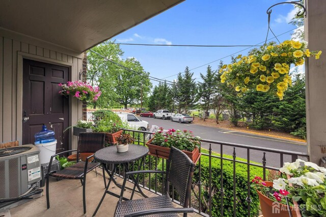 323 Gill Ln Unit 11Q, Iselin, NJ 07067 - photo 8