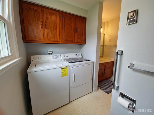 467 New Haven Way Unit A, Monroe, NJ 08831 - laundry area with independent washer and dryer and cabinet space