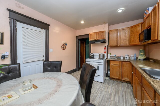 347 Handy St, New Brunswick, NJ 08901 - photo 12