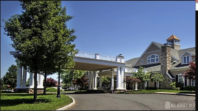 7209 Minuteman Ln, Franklin, NJ 08873 - view of property