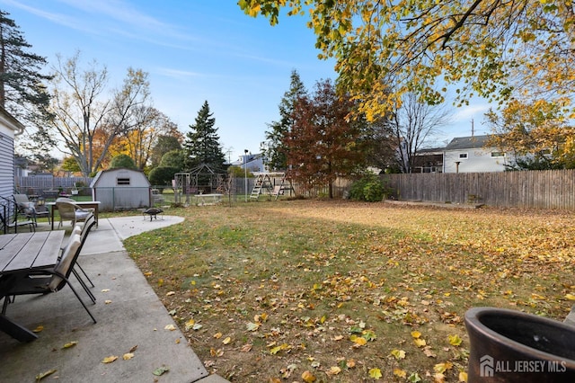 view of yard with a patio