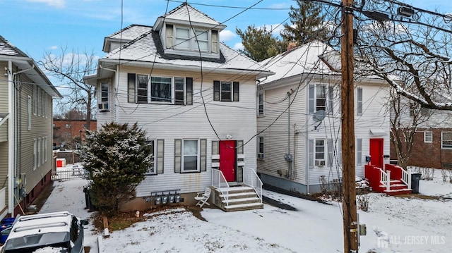 311 Magnolia St, Highland Park, NJ 08904 - view of front facade with fence