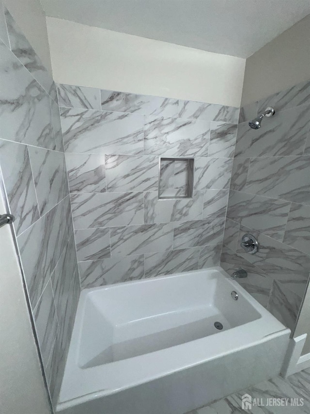89 Golden Sq, Woodbridge Proper, NJ 07095 - bathroom with bathing tub / shower combination