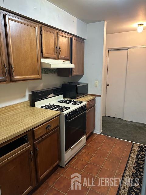 1214 Country Mill Dr, East Windsor, NJ 08512 - photo 8