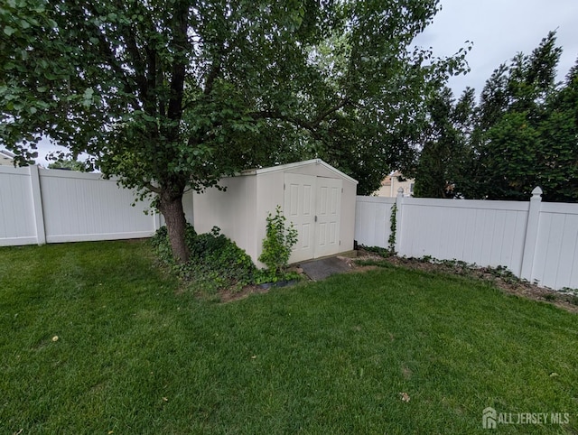 23 Orchard Dr, Old Bridge, NJ 08857 - view of yard