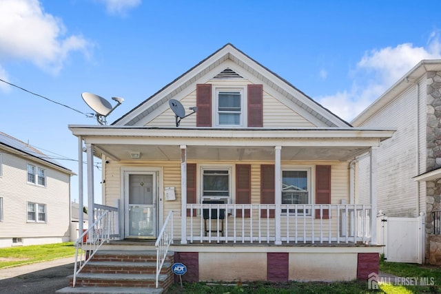 view of front of house featuring covered porch