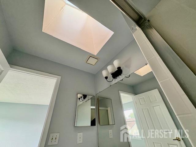 21 Rice Run, East Brunswick, NJ 08816 - detailed view