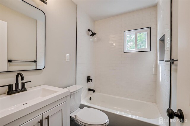 15 Crassas St, Old Bridge, NJ 08879 - bathroom with bathtub / shower combination and vanity