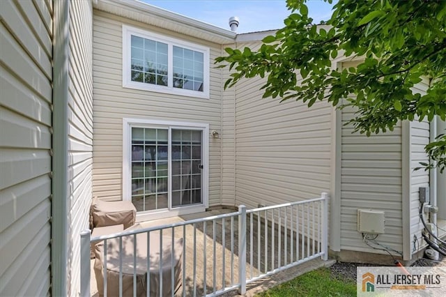 6503 Schindler Dr, South Brunswick, NJ 08852 - view of side of property