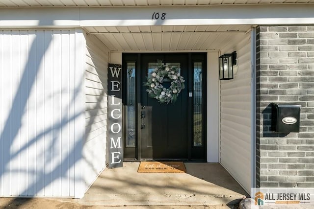 view of property entrance