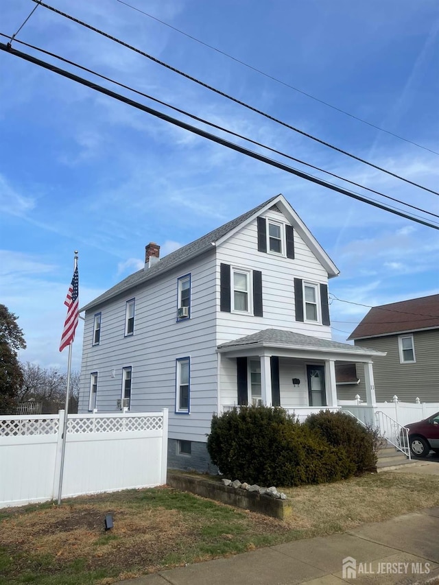 view of front of house with a porch