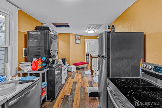 55 Suydam St, New Brunswick, NJ 08901 - kitchen featuring stainless steel electric range and wood finished floors