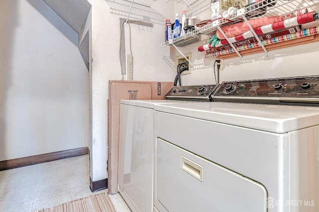 25 Sheffield Ct, North Brunswick, NJ 08902 - washroom with washer and clothes dryer and baseboards