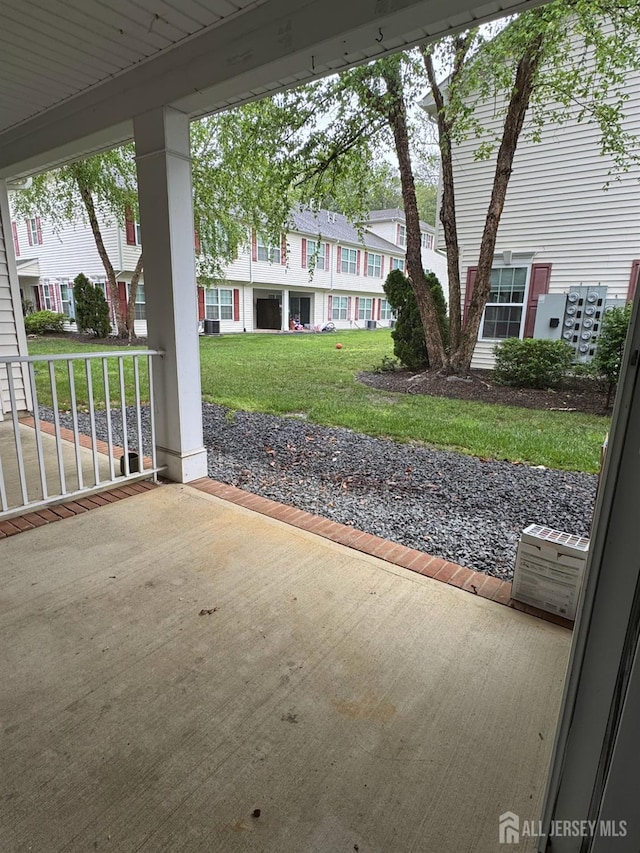 1057 Morning Glory Dr, Monroe, NJ 08831 - porch featuring a yard