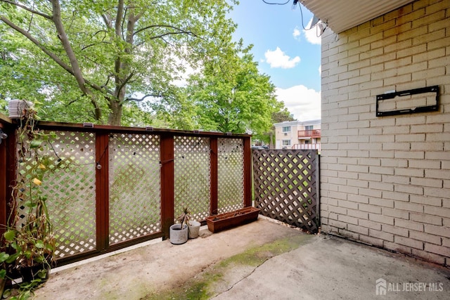 18 Lake Ave Unit 8A, East Brunswick, NJ 08816 - view of patio