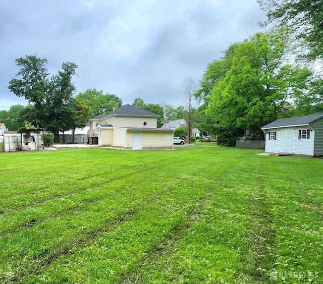 20 Brunswick Ave, Spotswood, NJ 08884 - view of yard with a storage shed