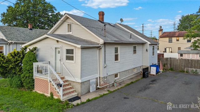 231 Old Rd, Sewaren, NJ 07077 - photo 1