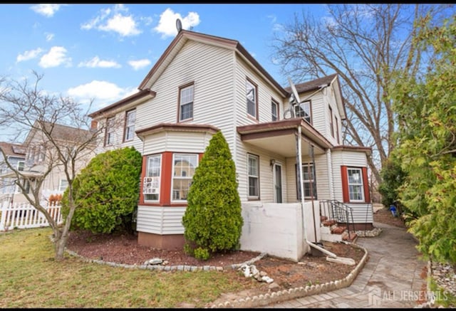 5 Warren St, Jamesburg, NJ 08831 - view of front facade