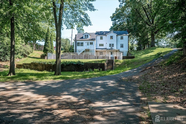 730 Old Post Rd, Edison, NJ 08817 - view of front of home with a front yard