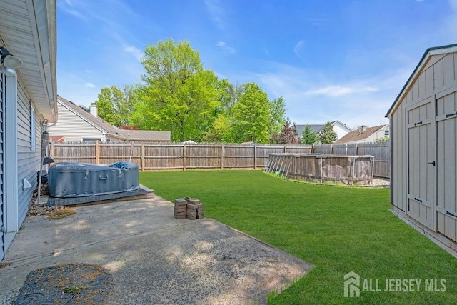 33 Altamont Rd, Edison, NJ 08817 - view of yard with a patio area and a pool
