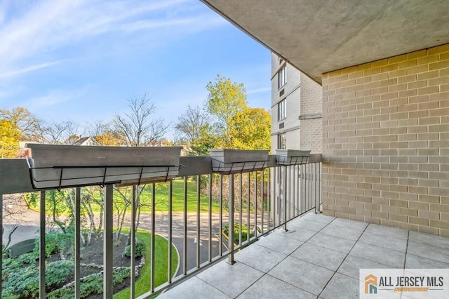 30 S Adelaide Ave Unit 4G, Highland Park, NJ 08904 - view of balcony