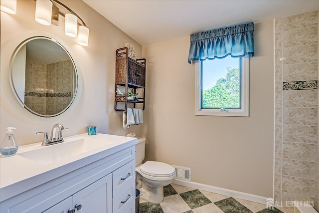 27 Vermont Ave, Franklin, NJ 08823 - full bath featuring vanity and a tile shower