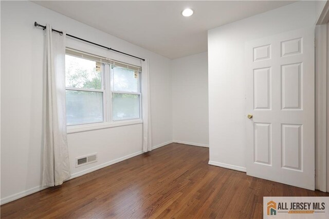 25 Tall Oaks Dr, East Brunswick, NJ 08816 - photo 17