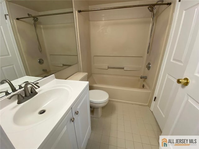 121 Waterford Dr, Edison, NJ 08817 - photo 16