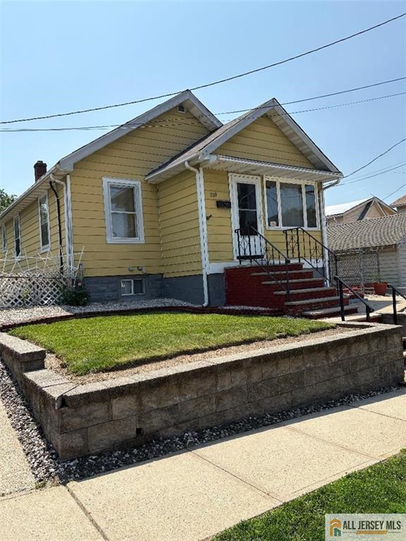 228 Hollywood St, North Brunswick, NJ 08902 - photo 1