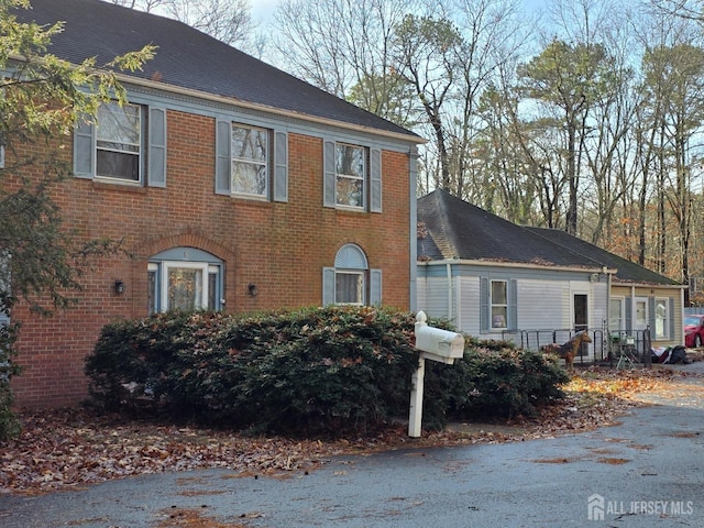 view of front of house