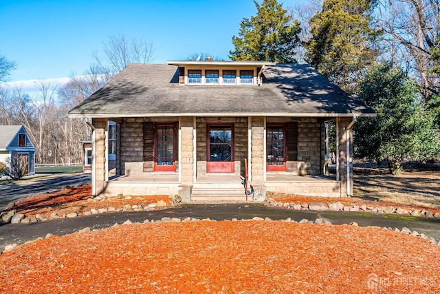 404 Mountainview Ter, Dunellen, NJ 08812 - view of front of house with a porch and a chimney