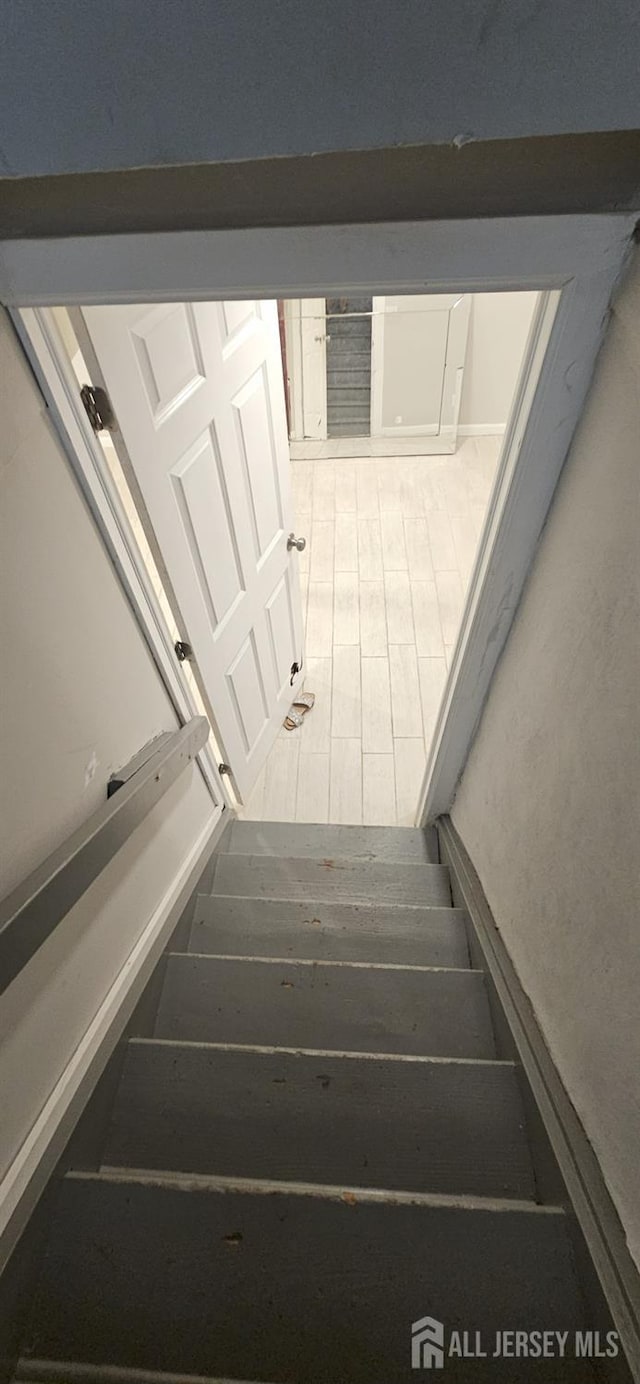 789 Barry Ave, Perth Amboy, NJ 08861 - view of stairs